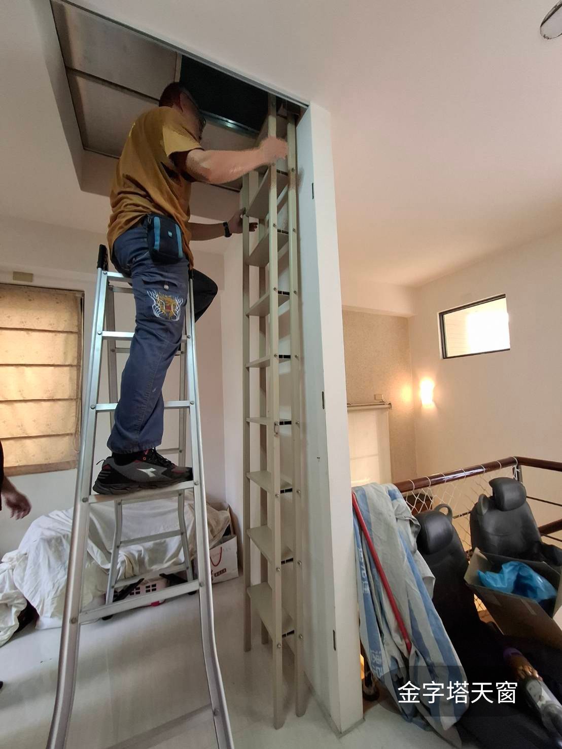 頂樓爬梯改裝-RC牆面螺栓固定